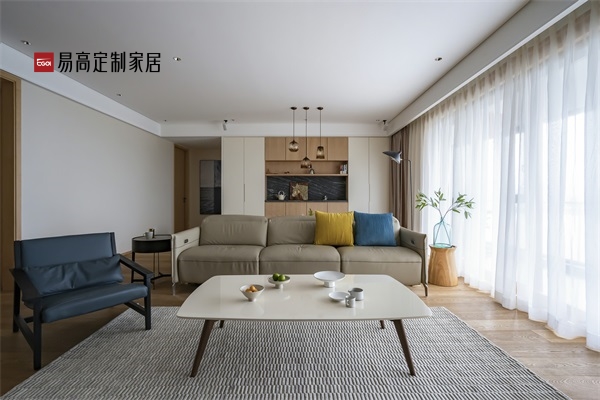 全屋定制和成品家具哪個(gè)好？