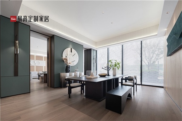 全屋定制VS成品家具有哪些優(yōu)缺點(diǎn)？